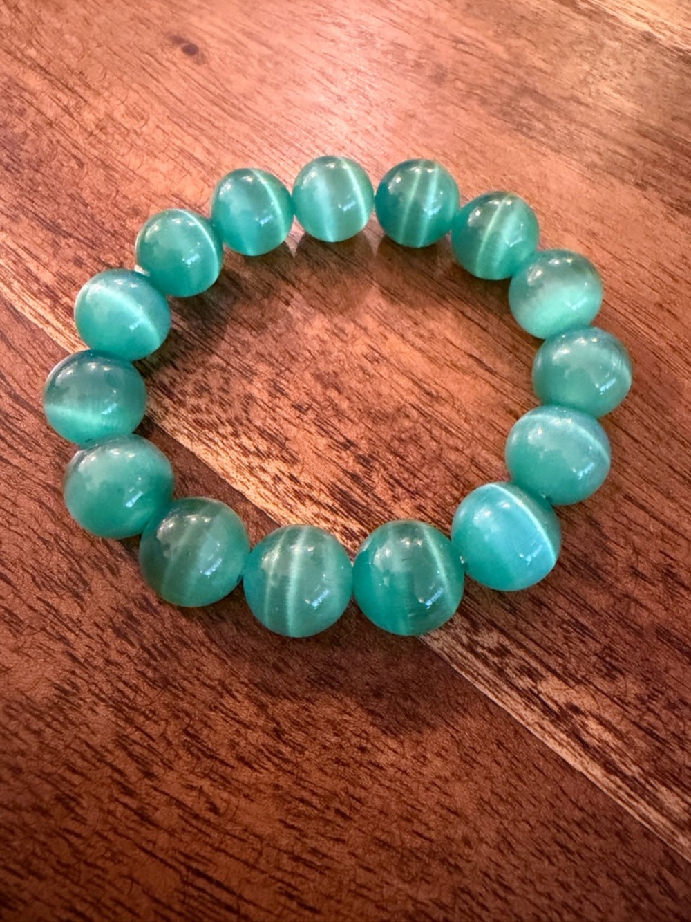 Green Cat's Eye Bead Stretch Bracelet